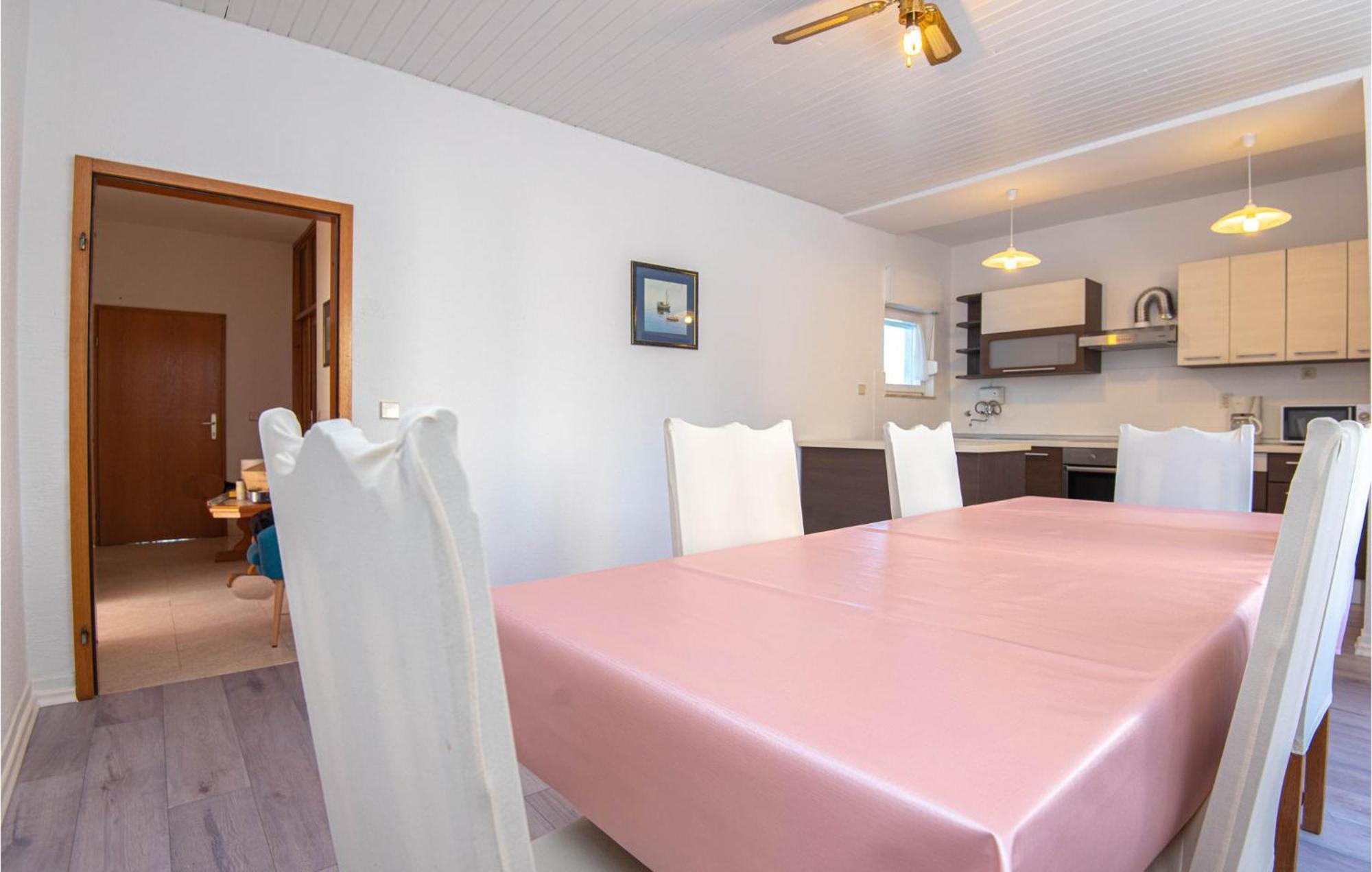 Cozy Home In Dolac With Kitchen Primošten Buitenkant foto